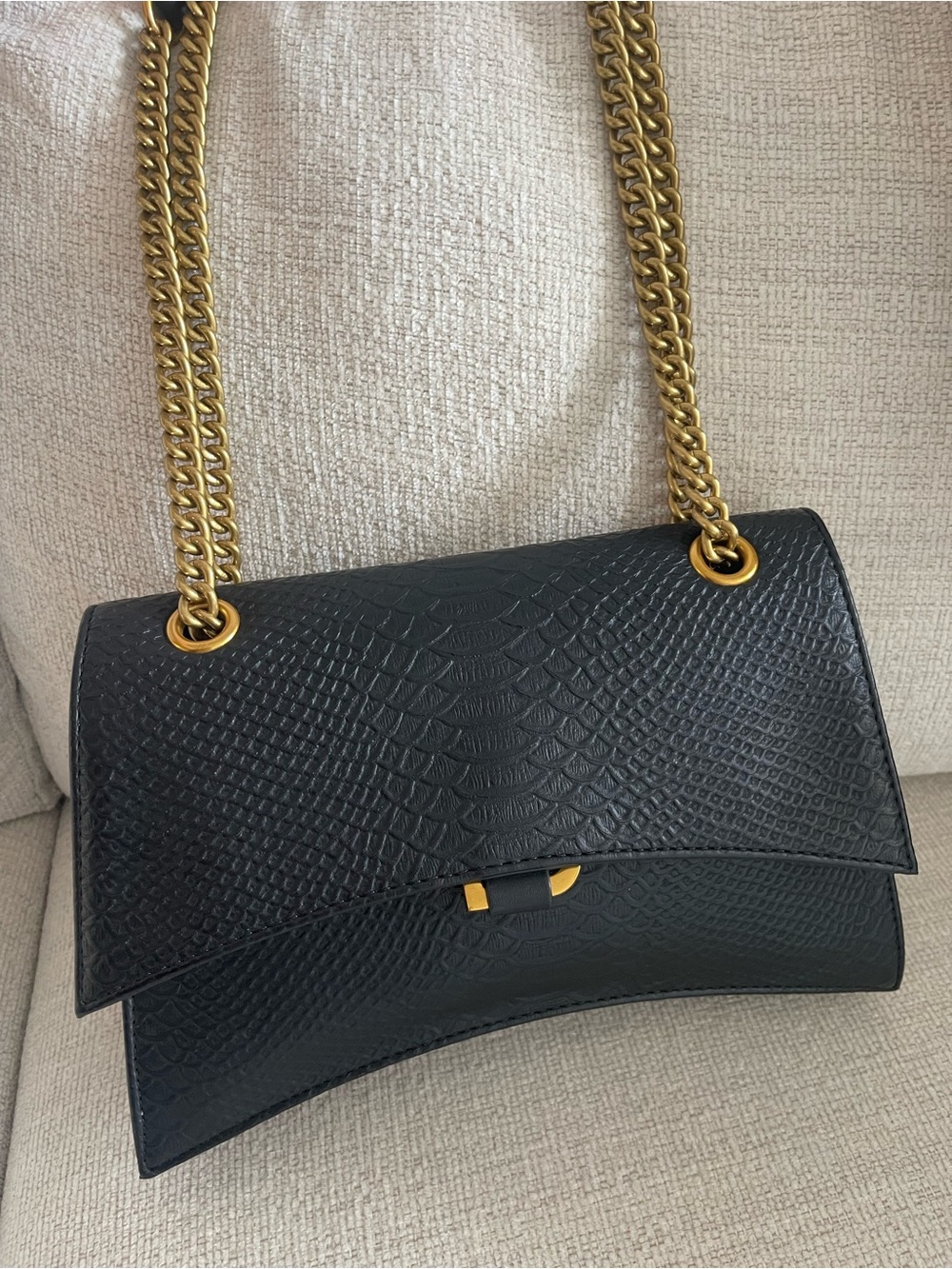 Black Textured Shoulder Bag with Gold Chain Handles - Picture 3 of 10